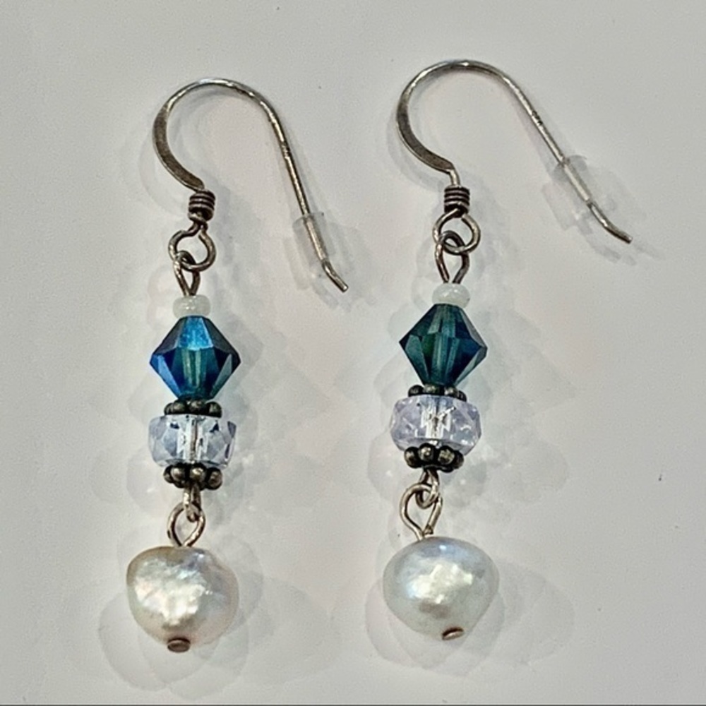 Sterling silver freshwater pearl drop dangle